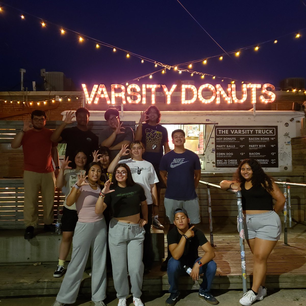 KsuMep's tweet photo. MAPS 2023 at Varsity Donuts! #collegenight #KSUMAPS https://t.co/Fup0aHEA22