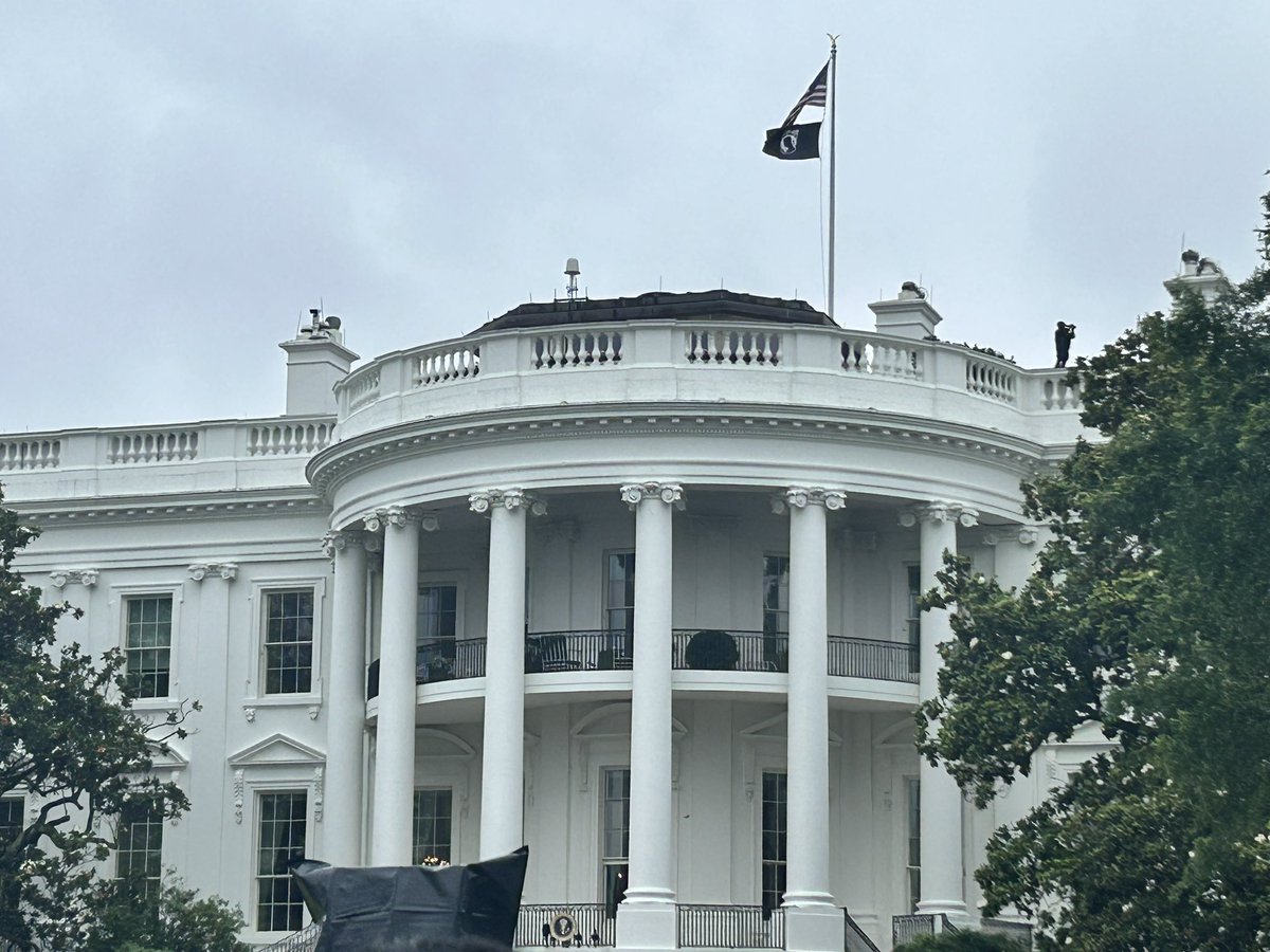 Aadikoppula1's tweet photo. It was a mixed feeling to stand in South Lawn to watch the leaders of two greatest democracies speak. All the hype about partnership and support for each other is encouraging, but what does it mean for 100’s of thousands of Indians in green card backlogs? @narendramodi @POTUS 🙏🏼 https://t.co/LxECBhrPX9