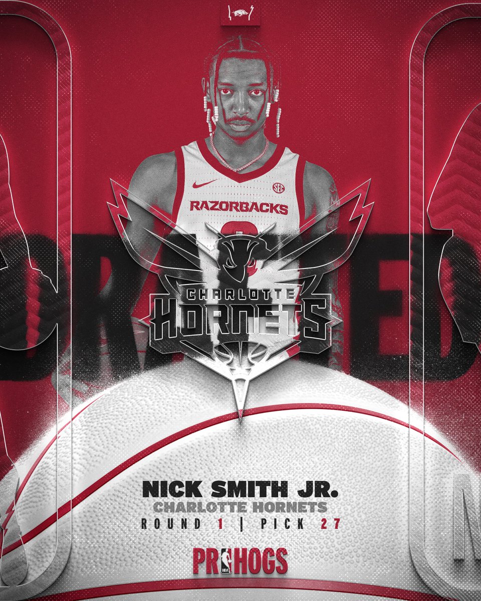 Sting like a hornet: <a href="/lif3nick/">Nick Smith Jr</a> #ProHogs