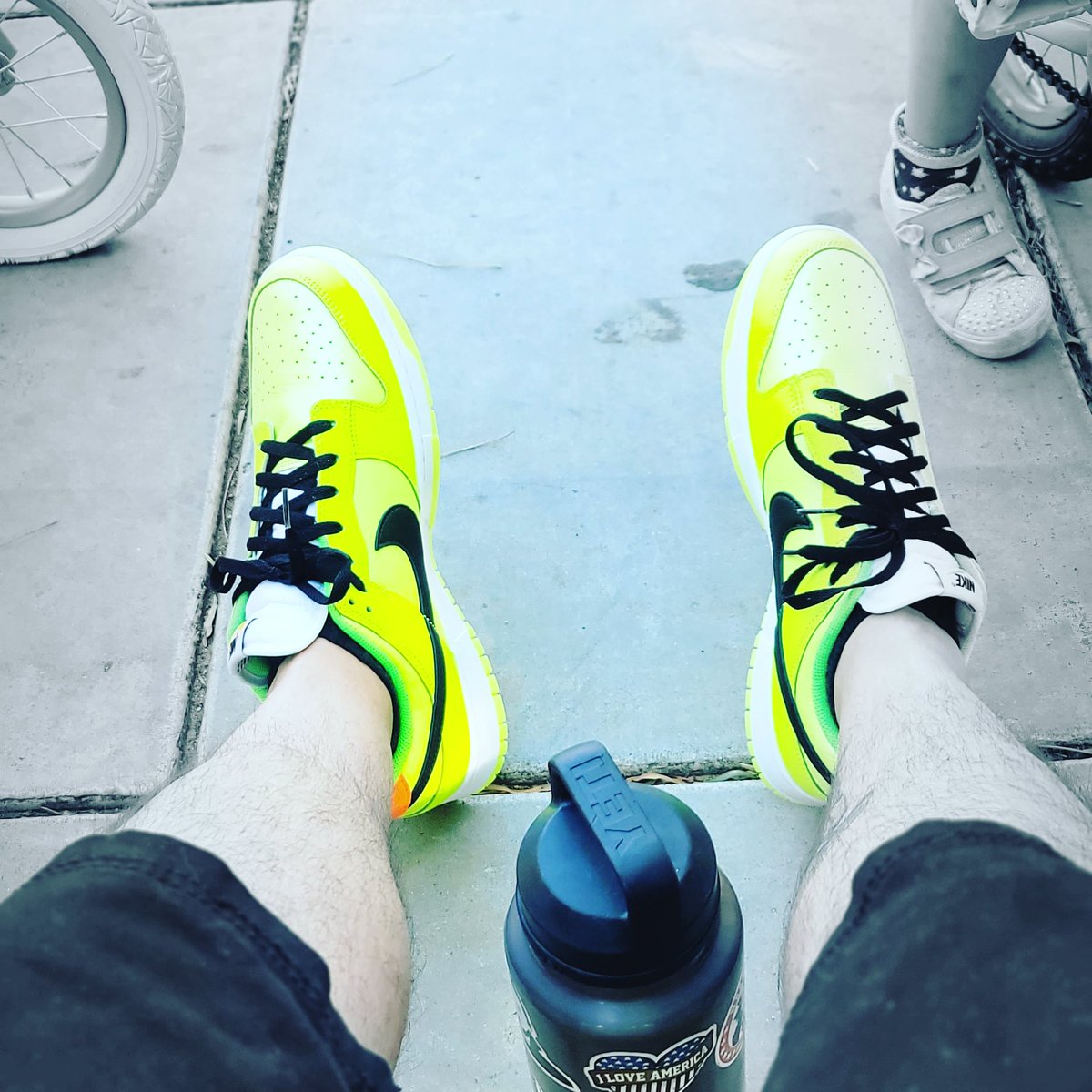 h3llbwnd's tweet photo. @LA_maull @KicksFinder https://t.co/orYFNemSCY