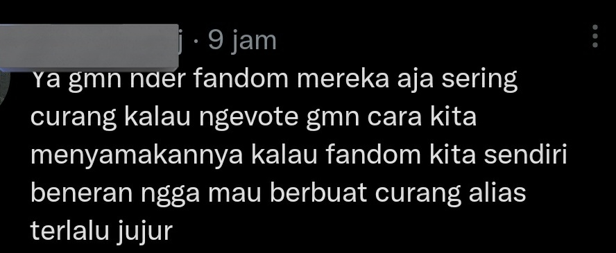 skiessoonie's tweet photo. Menang kingdom nglawan banyak fandom yg beda
Bahkan versus 4rmy selisih prosentase dikit di mama
Kemarin baru aja nglawan fandom emak² owner Korea

Dan kita masih di bilang curang. Aduh op mohon jadi komedian aja. Asli ketikan nya bikin ketawa. Lawakan bodoh https://t.co/SH9626RnAG