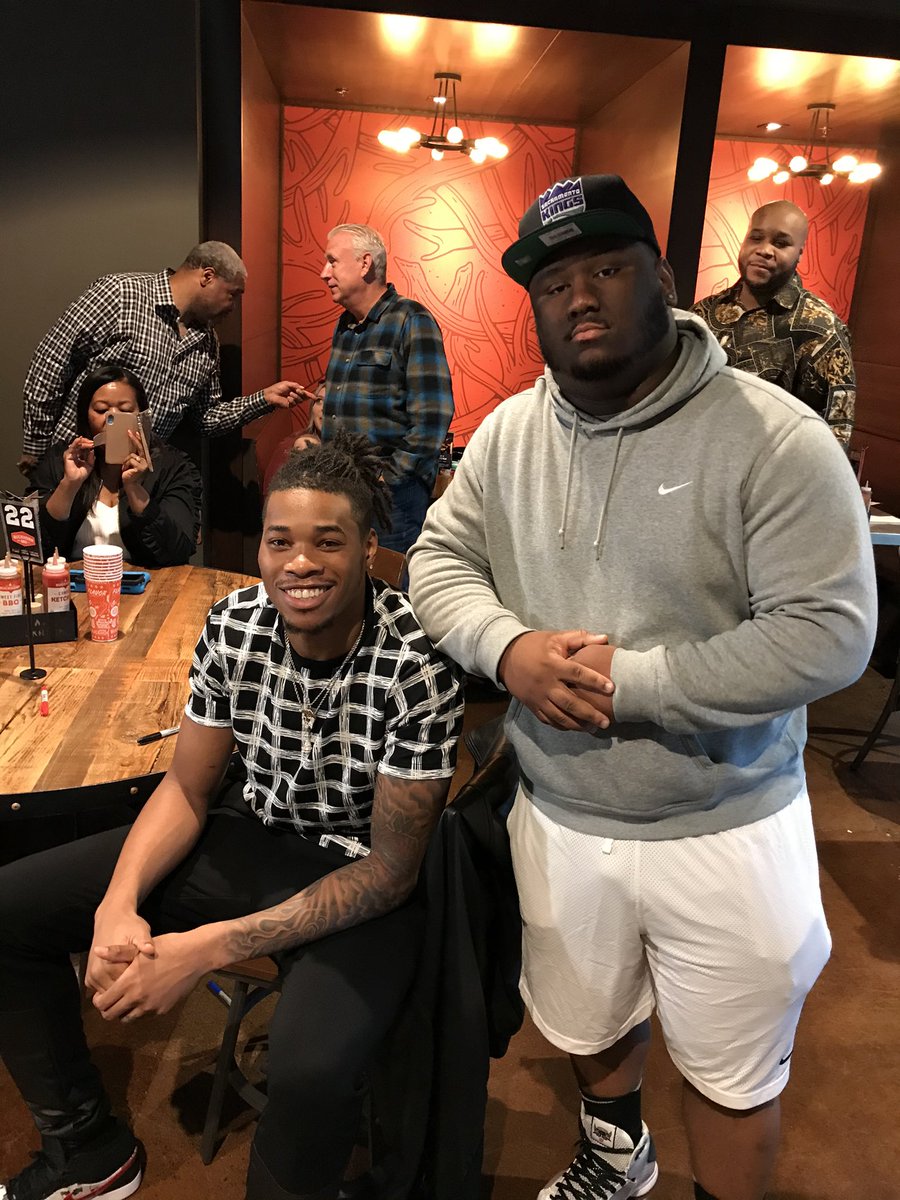 ToryPSmith's tweet image. Best of luck to @Rich_Holmes22 Professionalism &amp;amp; passionate is the best way to describe who you are &amp;amp; the city of Sacramento will forever appreciate all that you’ve done not only on the court, but off the court as well. Certified Beam Team Member 4L #OnceAKingAlwaysAKing 💯💜🫡