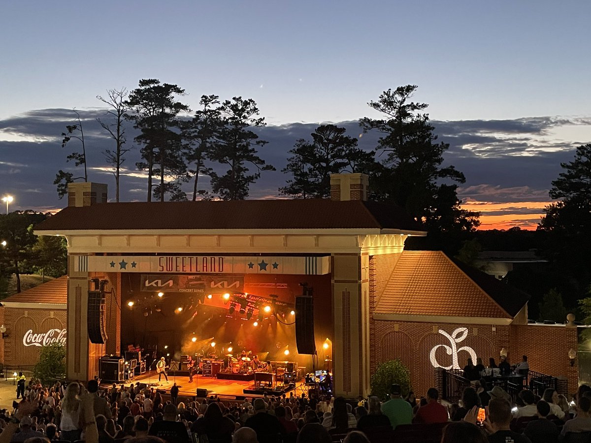 Casey (@cdusenbery) on Twitter photo Perfect night listening to <a href="/JasonIsbell/">jason's old account</a> play a great mix of old and new songs. Beautiful sky, beautiful venue, beautiful music. Can’t wait to hear it all again Saturday night! Perfect night listening to <a href="/JasonIsbell/">jason's old account</a> play a great mix of old and new songs. Beautiful sky, beautiful venue, beautiful music. Can’t wait to hear it all again Saturday night!