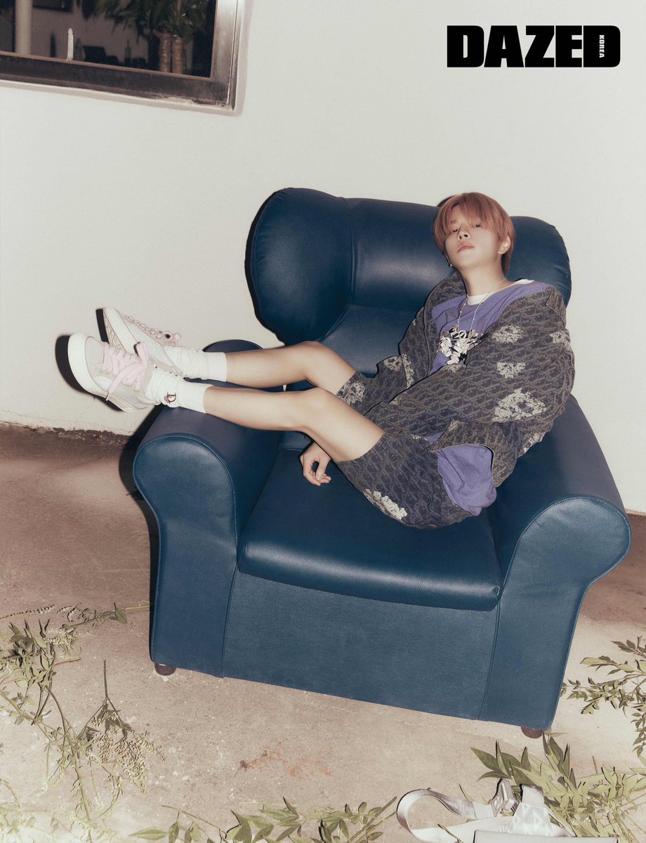 여름 지나 여름 반짝 #협찬

그들의 낮과 밤이 온종일 담긴 34페이지에 달하는 청량한 화보와 영상 컨텐츠는 데이즈드 7월호와 온라인에서 계속해서 공개됩니다.

<데이즈드> 7월호는 온라인 서점과 dazedkorea.com에서 지금 바로 주문 가능.

#Dior #DiorTears #승스타그램 #스트레이키즈