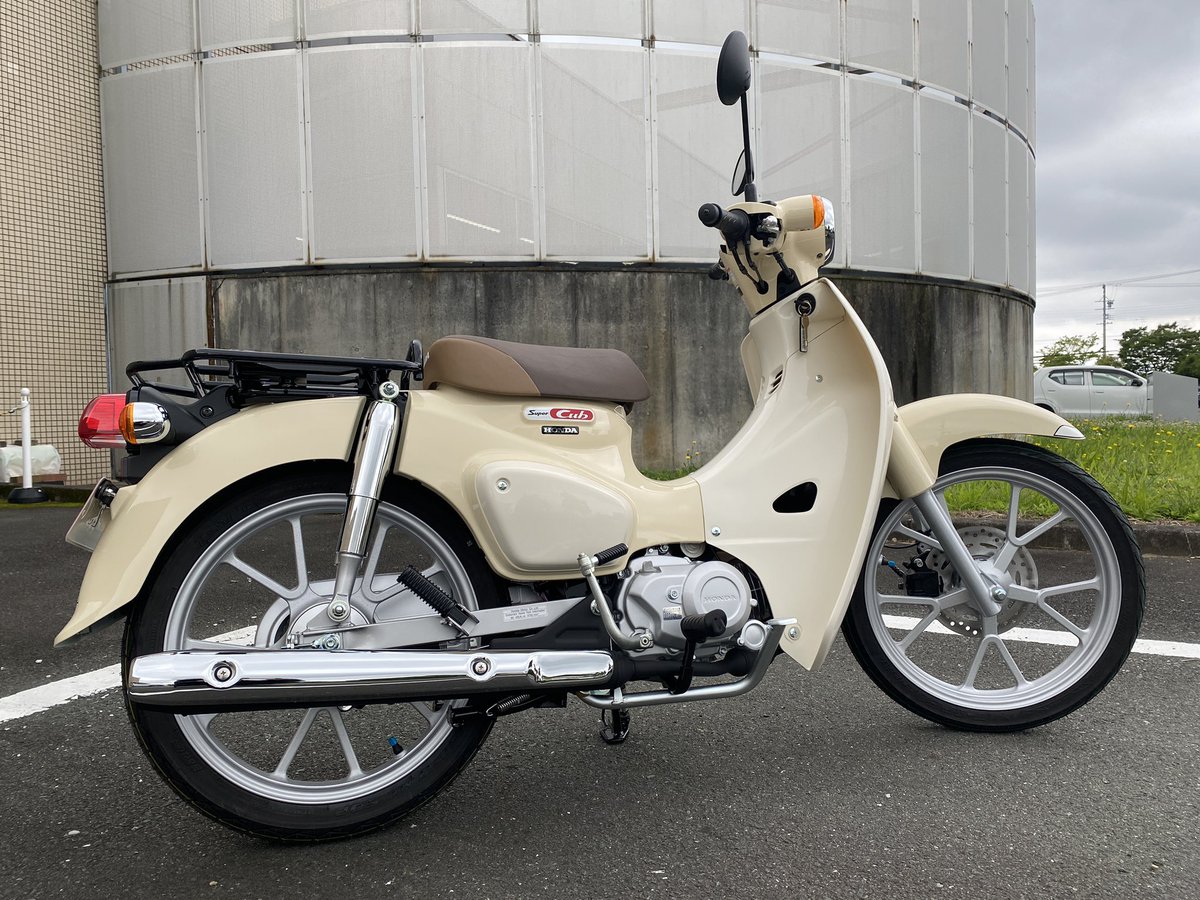 ponta1772's tweet photo. 先程、無事に納車されました😊
5ヶ月ほど待ったけどw
さっそくプチカスタムします😉

これからもよろしくお願いします♪

#スーパーカブ
#スーパーカブ110 https://t.co/DqXJH2NoWu