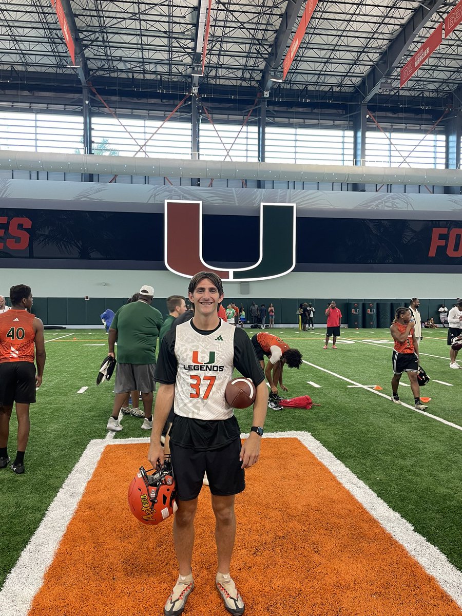 ConnorAckerley's tweet photo. Great time competing @Jody_Jackson (mom) Alma mater @CanesFootball Thank you @coach_cristobal @CoachDawson_UM @cody_orgeron @alonzohighsmith #OrangeRaid #BleedOrange @CoachBarro @CdS_Football @JUSTCHILLY @Elev8QBacademy @gridironarizona @KevinMcCabe987 @Zack_Poff_MP @BlairAngulo https://t.co/8W8IL4Dkpk