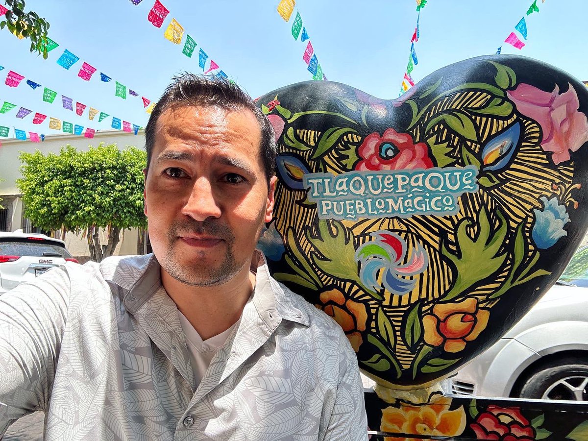 EstebanIsSteve's tweet photo. Guadalajara, Guadalajara! 🎶 Quick sightseeing in Tlaquepaque 🇲🇽 #mexico #gdl #tlaquepaque ❤️ https://t.co/wSI6eb5pv9