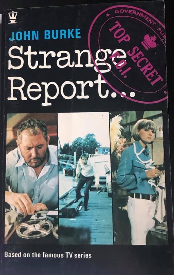 TimeLordDrew61's tweet photo. Going through and sorting out some of my TV Tie in Book Collection. #Books #TV #CultTV #Timeslip #StrangeReport https://t.co/JDnyFDYowO