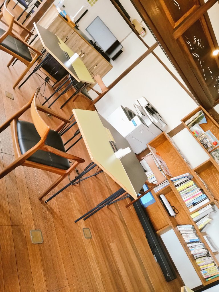 鉄輪のコワーキングスペースで漫画作業！！
無料温泉付きお茶飲み放題
一日千円！ https://t.co/4vG0JRYY1S