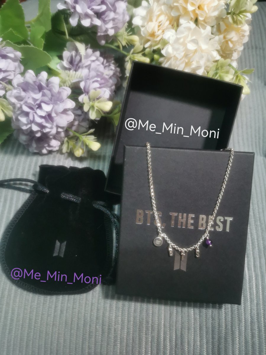 ME_MIN_MONI's tweet photo. 💜 [Pls RT] 💜 ขายต่อ BTS, THE BEST > BRACELET สร้อยข้อมือบังทัน ไม่เคยใส่นะคะ แต่แกะห่อออกมา

พรีมา 3,400 🌟ส่งต่อราคา 3,200 บาท รวมส่งค่ะ ส่งของวันจันทร์ ,นัดรับ MRTเพชรบุรี 18.15น.

#ตลาดนัดบังทัน #ตลาดนัดBTS #ตลาดนัดรถไฟบังทัน #ตลาดรถไฟบังทัน #ขายของบังทัน #ปล่อยของสะสมบังทัน https://t.co/PCOHpFWLki