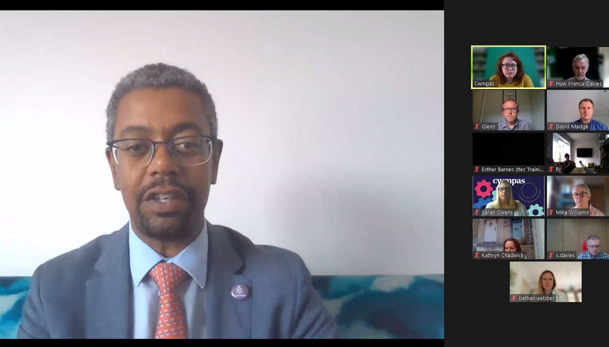 🧵 Fantastic presentation by @Cwmpas_Coop team incl @GlennCwmpas & @NicolaMehegan on progress made on #employeeownership in Wales, kicked off by video from @WGEconomy Minister @vaughangething ...

#CoopFortnight #EmployeeOwnershipDay