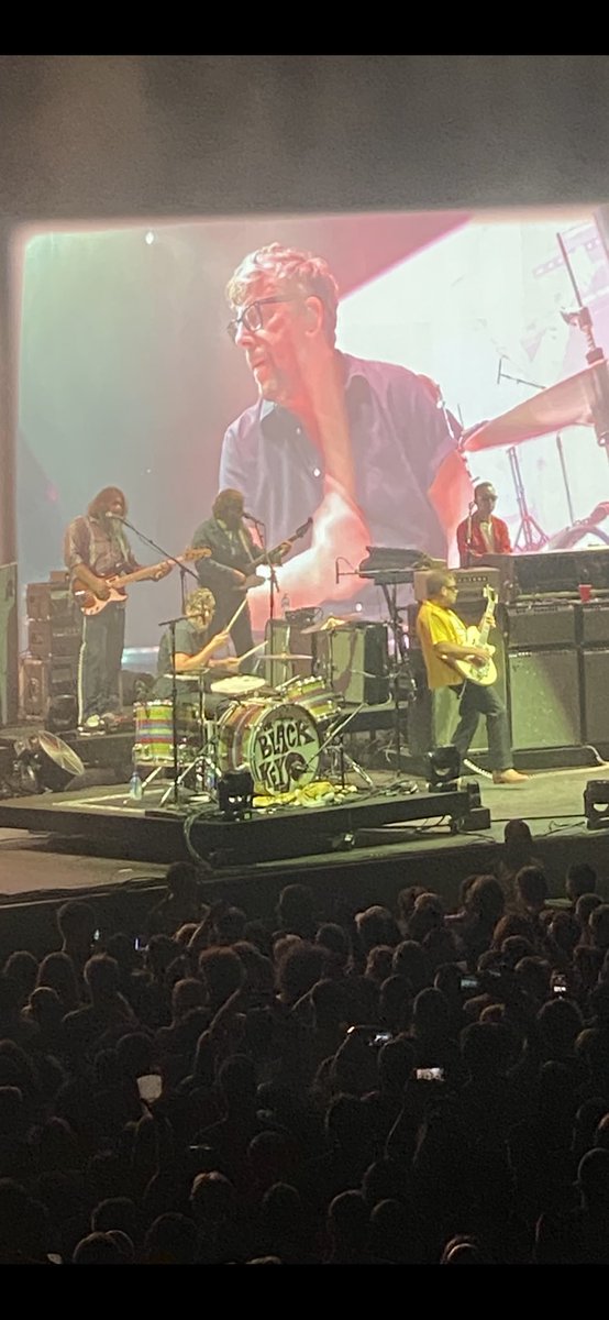 TangerinePaul's tweet photo. Wow .. @theblackkeys last night were awesome.. Probably one of the best live acts I’ve seen..

#TheBlackKeys #Manchester https://t.co/EejQCqVvp6