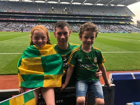 Great to see Michael back on the panel for Sunday's game. Here's hoping for smiles as big as four years ago when he led the juniors to glory (we won't mention the 2nd game of that day!)
#hontheroyal 
<a href="/Stbrigids_gfc/">St. Brigids GFC</a> <a href="/MeathGAA/">Meath GAA</a> <a href="/wearemeath/">We Are Meath</a>