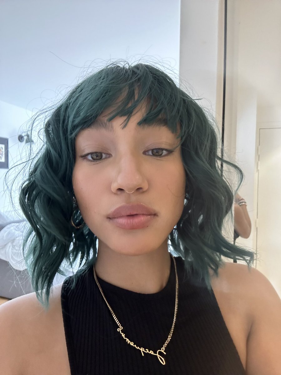 NOTgonnie's tweet photo. clementine https://t.co/NFjsQCbBIw