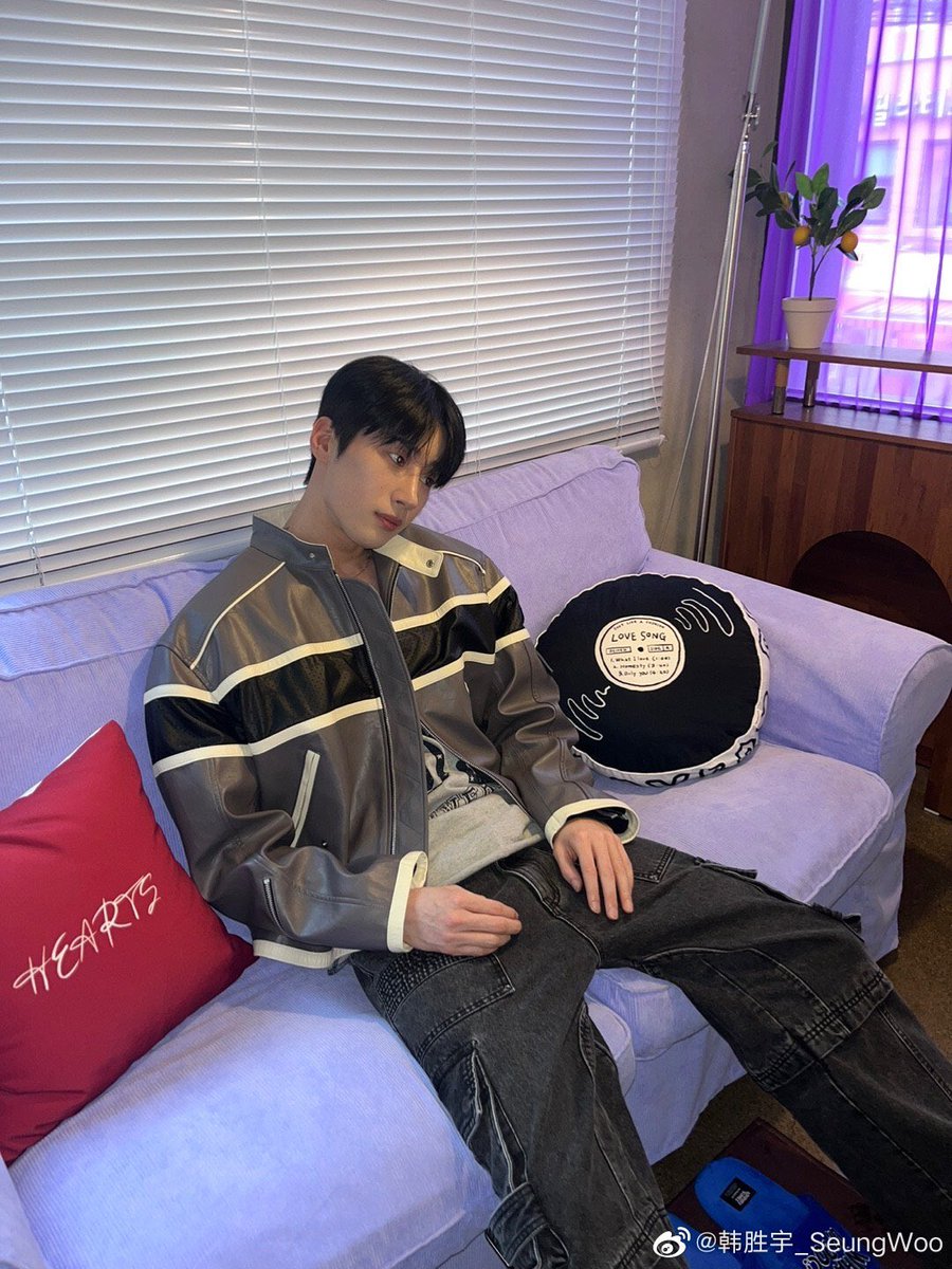 HanSeungwooTeam's tweet photo. 📸 WEIBO 230623

(c) 韩胜宇_SeungWoo

HAN_A✋💜 

https://t.co/GfTNceidUp?

#한승우 #승우 #ฮันซึงอู #ハンスンウ #��胜宇
#HANSEUNGWOO #SEUNGWOO https://t.co/1tYrNzXvXC