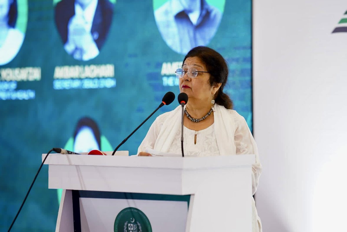 jomoir's tweet image. 1/3]
#1HourOfReading per day is central to improving learning outcomes!
 
🇬🇧 &amp;amp; 🇵🇰 are collaborating to improve  foundational education for children across Pakistan. Our goal is quality,  inclusive education for all. @ukinpakistan @FCDOEducation 
#LearningConferencePk