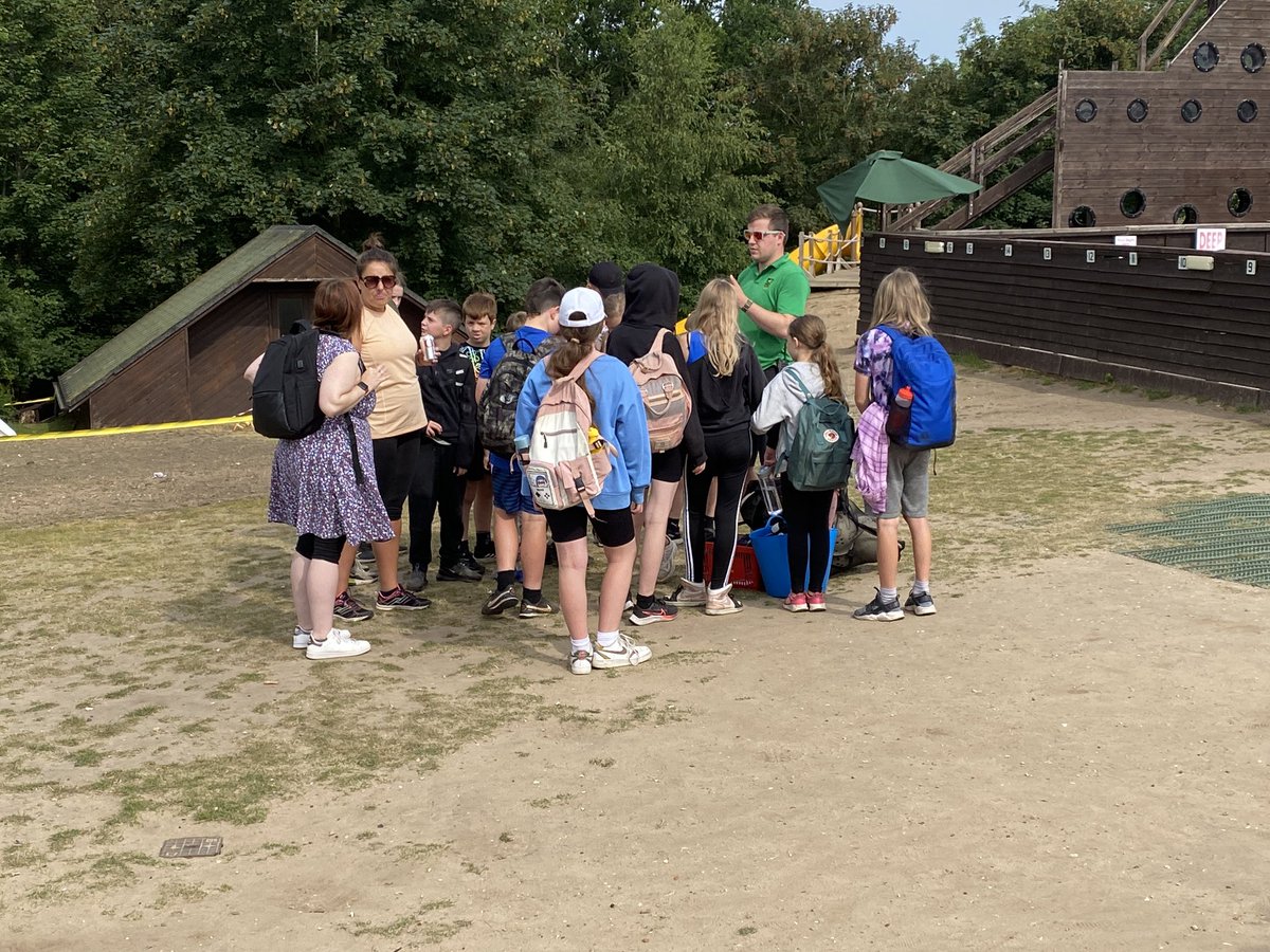 Setting off for the final activities at Hilltop.