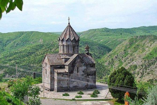 The Azerbaijani government is turning an Armenian church into a mosque in the territories under its control in Nagorno Karabakh.

A government agency in #NagornoKarabakh posted images online showing the St. Hambardzum Church of #Berdzor (#Lachin) in Nagorno Karabakh being…