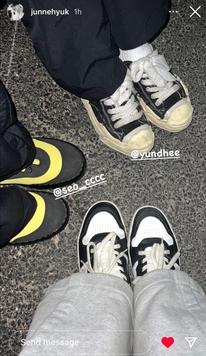 Rosemar16765305's tweet photo. From IG story @junnehyuk 

Thank you junnehyuk for sharing this 🫶🏻🫶🏻🫶🏻

🦊🍎🍋🍏🍈🍍🥭
@seo_cccc #SeolnGuk #SeoInGoogy #서인국 #서잉구기 #ソイングク #徐仁國 
@yundhee @junnehyuk
@ruff.d.crew @ruff.d.dive https://t.co/BBKnP7yaTw
