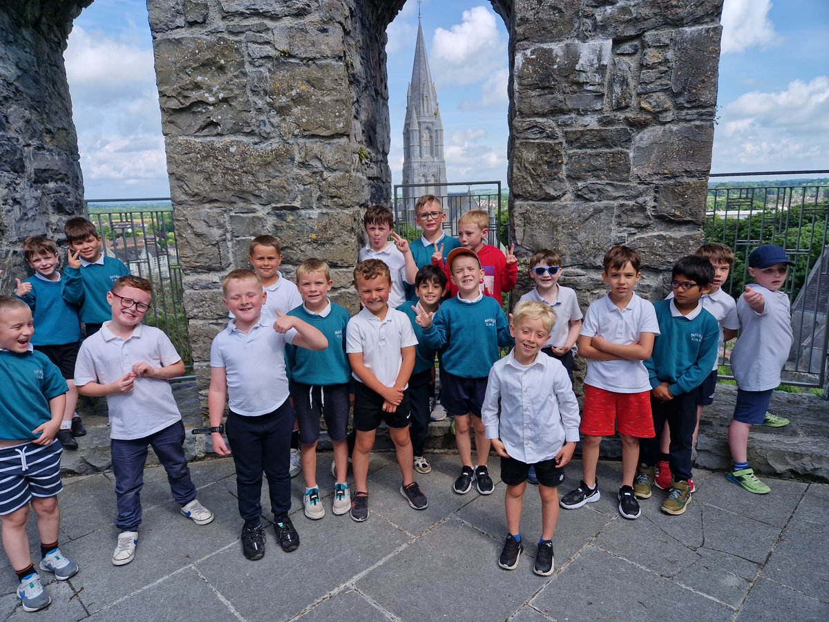 Mr. Prout's class had a great time learning local history when they visited Nenagh Castle recently. A big thanks to Kevin Whelan for sharing his knowledge with the group @Nenagh_ie @TipperaryETB @cnsireland #nenaghcastle #heritage #nenagh #community #ourlocalenvironment