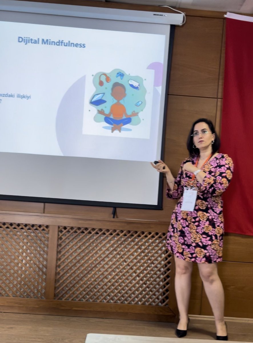 Dijital mindfulness ve Öğretmenlerimize ufak önerilerde bulunduğum sunumumu, her yıl severek katıldığım <a href="/ICETOL1/">ICETOL</a> konferansında sunmuş olmak
#ICETOL2023 #dijitalmindfulness #öğretmenyetiştirme