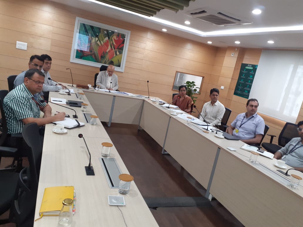 #NITIAayog CEO BVR Subrahmanyam held a meeting with 112 district magistrates and deputy commissioners of #AspirationalDistricts.