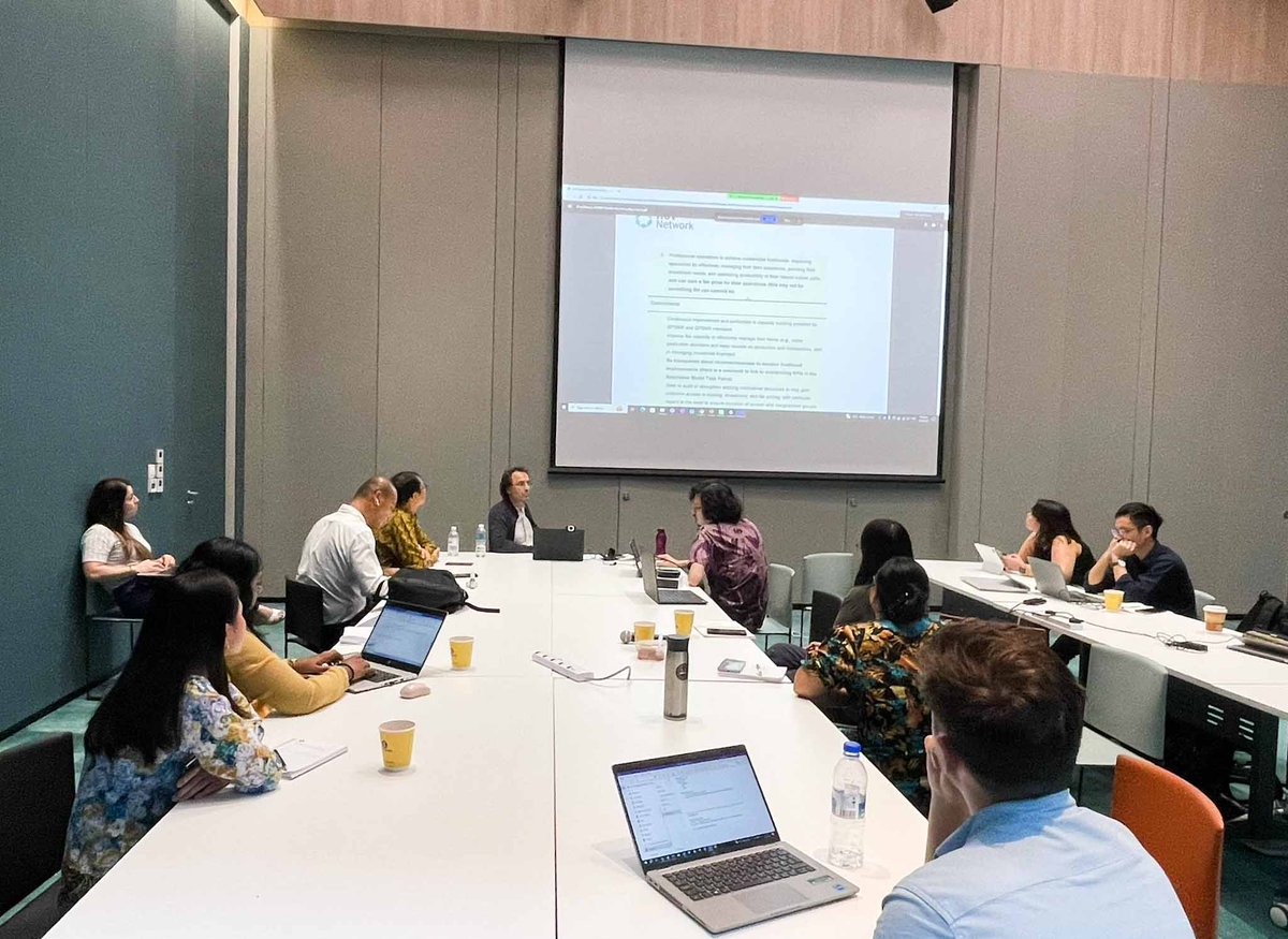 Highcarbonstock's tweet image. We had the chance last week to join GPSNR's physical meetings for the first time since becoming members!

Among the takeaways were insights gathered from discussions with rubber smallholders on their concerns about the fair price of rubber and their commitments to sustainability.