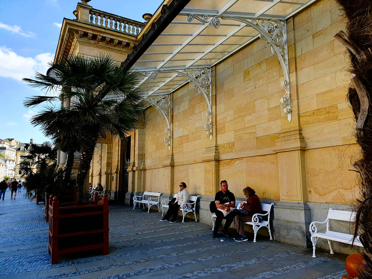 Kennst du Karlsbad? Traumhafter #kurort wie anno dazumal😍, mondän in #tschechien mit eleganten #hotel #gesundheit #czechia #tourism Top Reisetipps 👉bit.ly/3CJO8uM