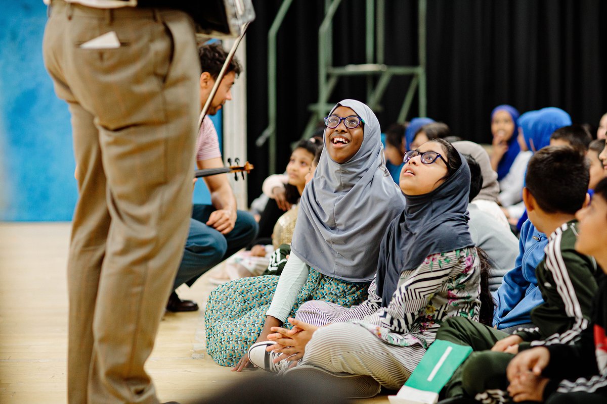 TheRSC's tweet image. Today we’re excited to announce we’ll be working with five new towns and cities as part of our Associate Schools Programme and Partner regional theatres 🙌

Find out more about our work around the country: rsc.org.uk/news/new-learn…