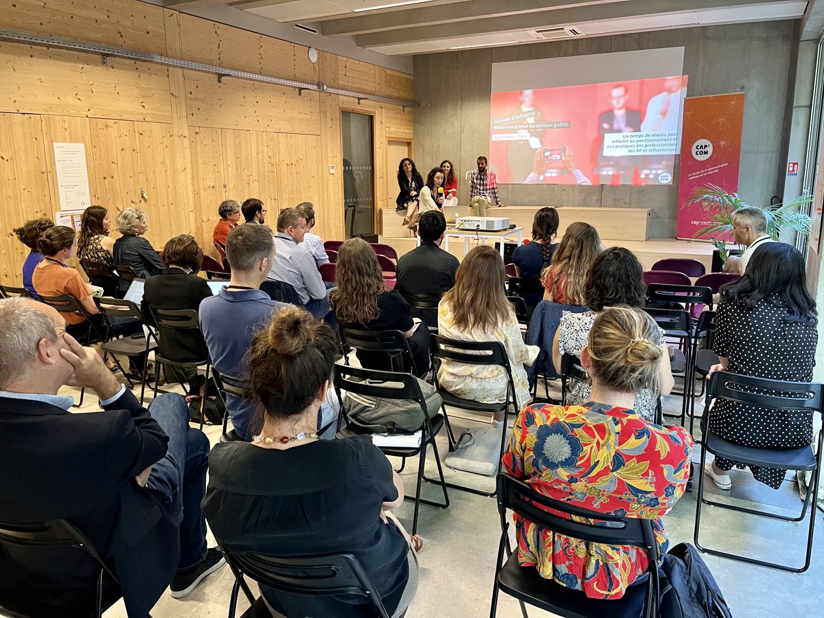 YvesCharmont's tweet image. Lancement de la journée ⁦@cap_com⁩ sur les #rp des collectivités locales ⁦@IciConversation⁩ avec une plénière dense et rythmée. Plein d’échanges 💬 #capcom23 #compublique