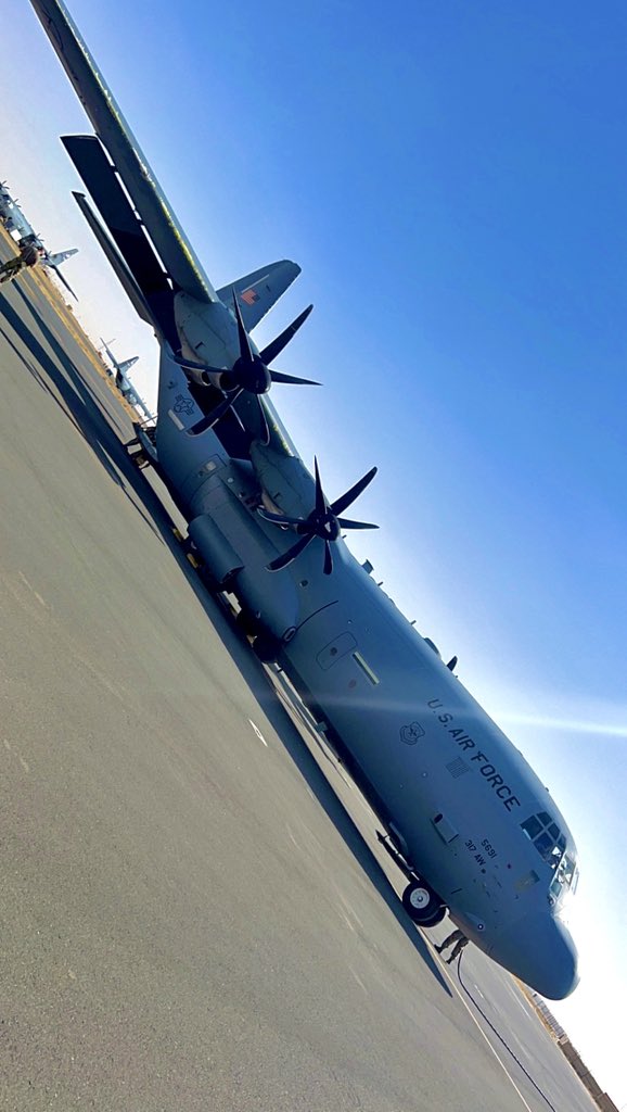 PCNole813's tweet image. Flyboys 😎 #Herc