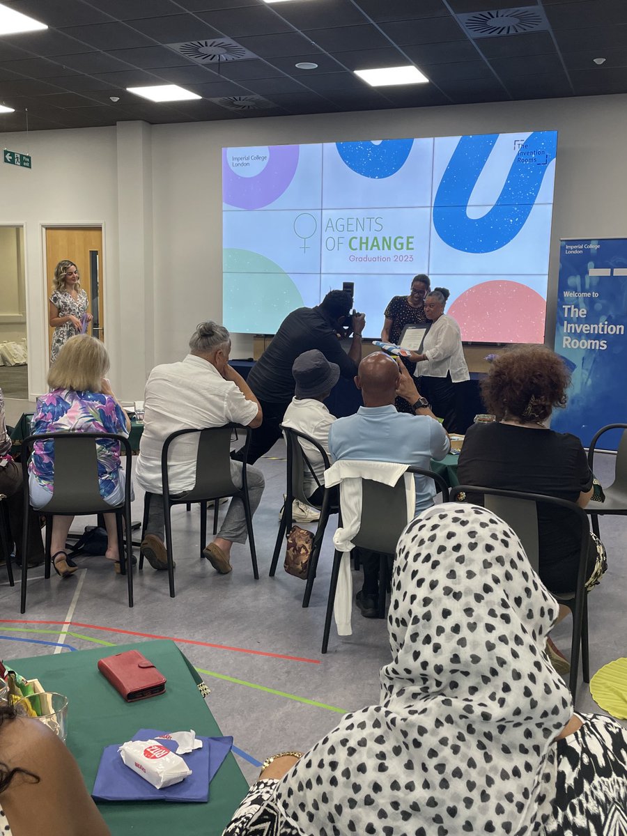 🎊 Incredible to see our Community Ambassador Wendy graduate as an #AgentofChange ⁦last night @InventionRooms⁩ 🎉 

She spoke about striving to create better futures, and the Windrush generation forging a better life - her family being the real Agents of Change. 💚