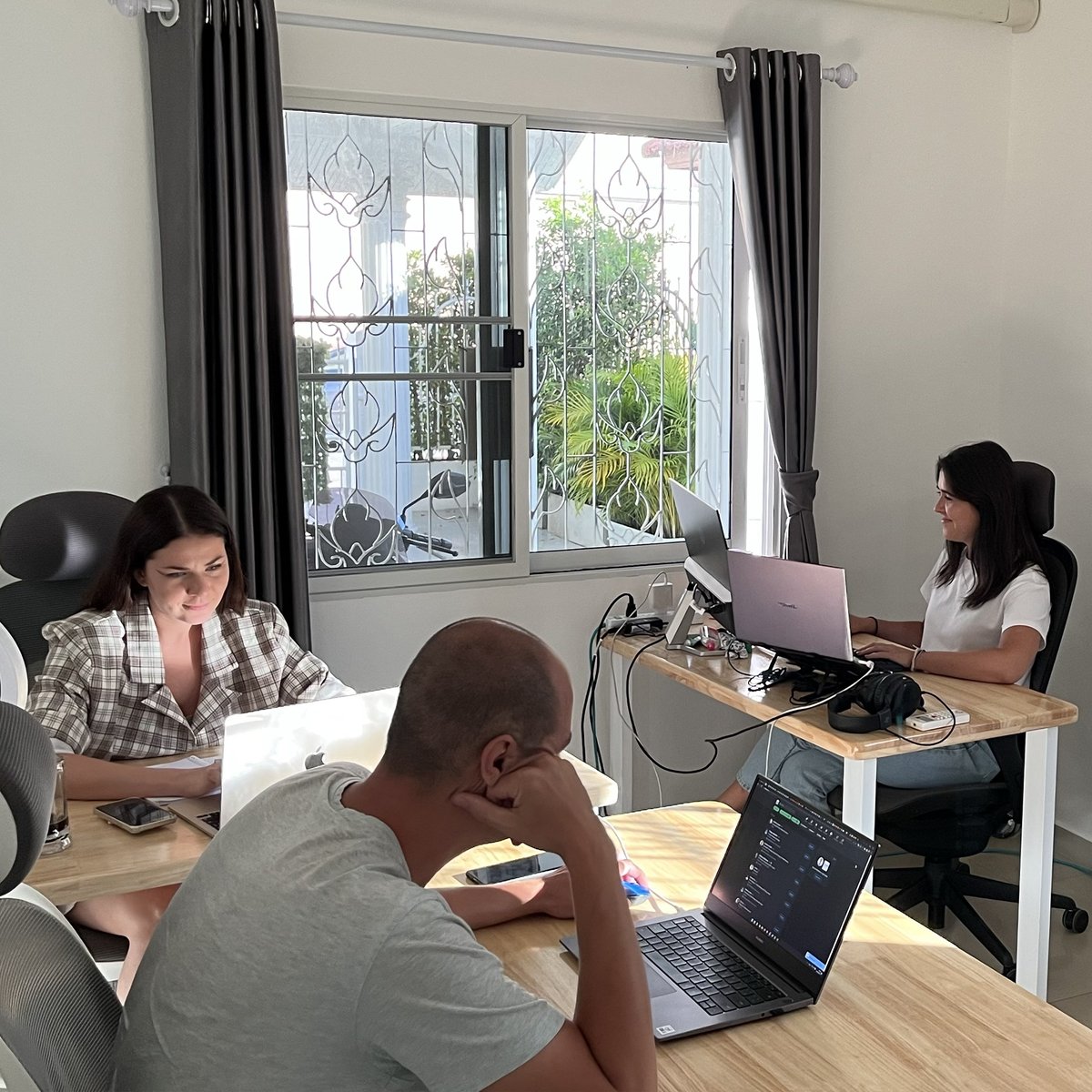 crypton_studio's tweet image. Photos of our Thailand office📷🇹🇭🌴🖥️

#team #blockchain #Thailand #WEB3