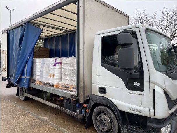 DVSAEnforcement's tweet photo. *City of #London Magistrates court result* ✍️ 

Our team stopped &amp; inspected this 7500kg #HGV🚛

It weighed a little over 13000kg, a 74% overload ‼️

The company plead guilty &amp; received a fine &amp; costs of £472,817 (almost half a million pounds) 🚫

#WatchYourWeights ⚖️ https://t.co/fdRhTg55kN