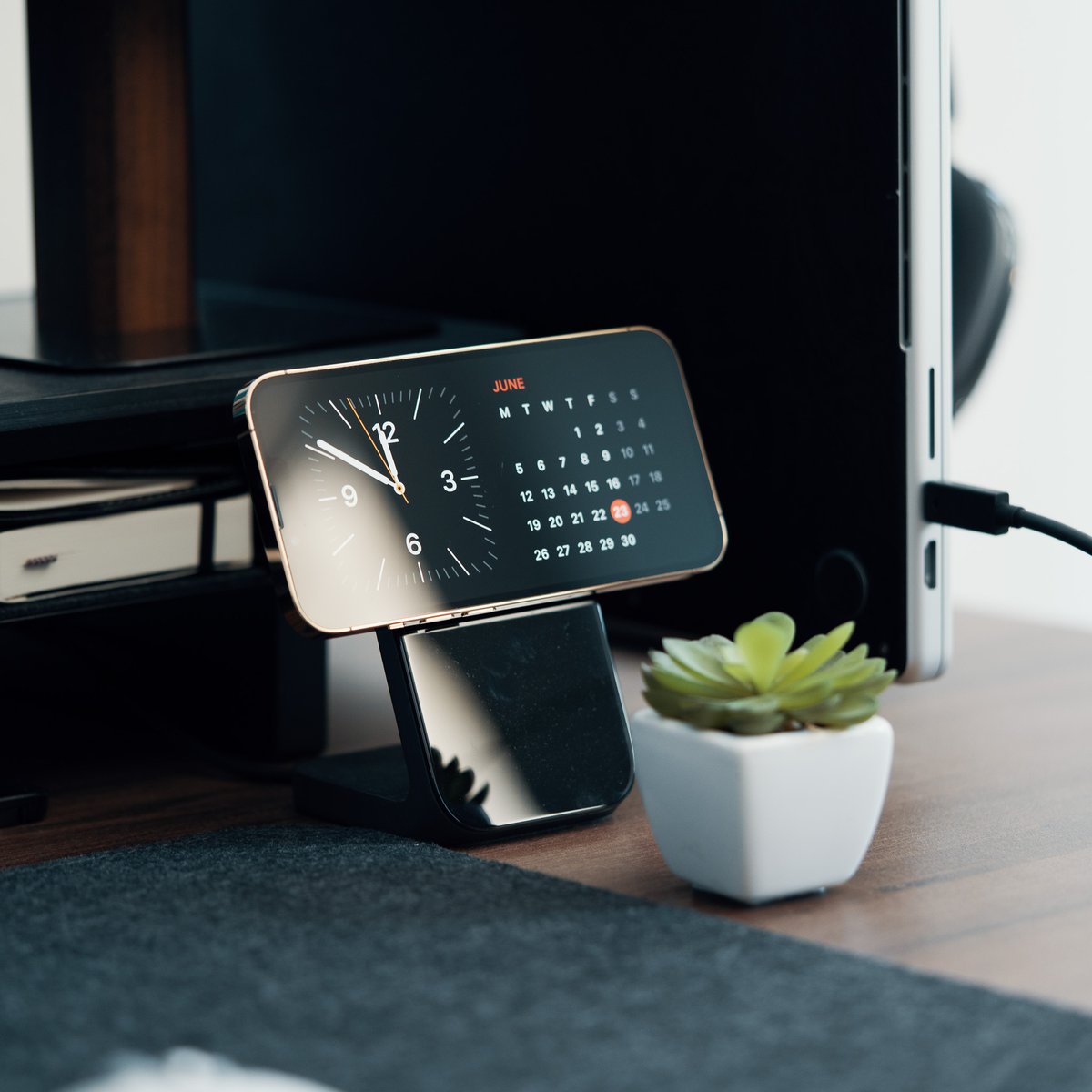 thisisetv's tweet photo. By far, my most favourite iOS17 feature ⏰ https://t.co/jkJad5N1kM