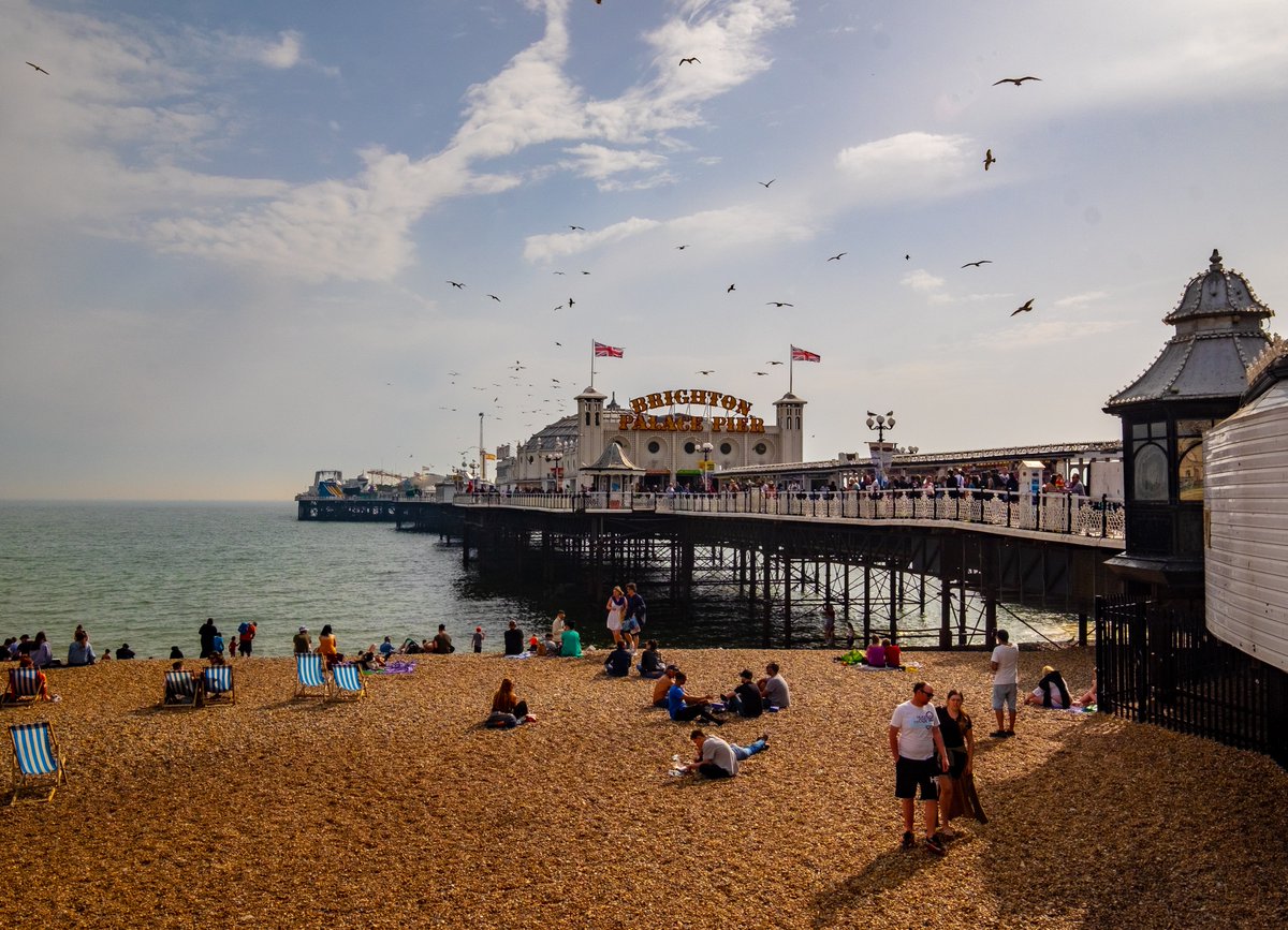 Why not take a trip to Brighton this summer? 

Known for its gorgeous beach, rich culture and incredible pier, Brighton is the perfect place to sail this summer. 

#DauntlessBoatyard #BoatHouse #SailLife #Sailing #OceanHolidays #LifeOnABoat #BoatLiving #Brighton #BrightonPier