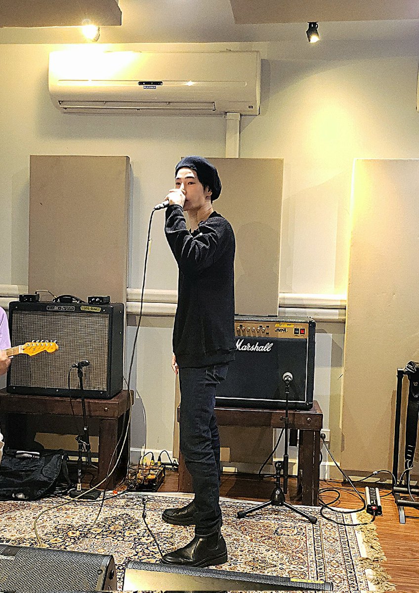 เฮียพร้อมรอเจอเพื่อนสนิทแล้วนะคะ พรุ่งนี้@แฟชั่น ชั้น2 🤗 
<a href="/peckpalit/">Peck Palit</a>
#เป๊กผลิตโชค 
#PeckPaLitChoke
#เป๊กผลิตโชค