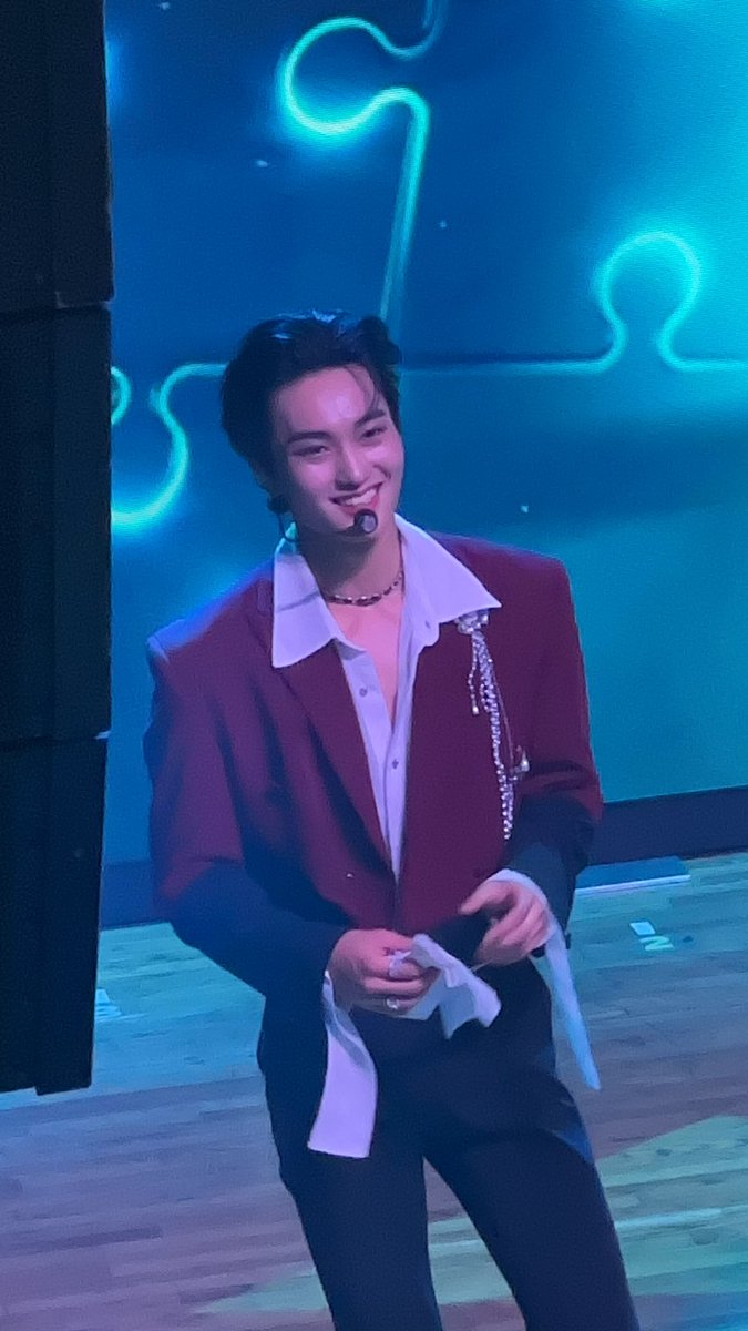 really in love with taeyoung’s smile

#CRAVITYinATL #CRAVITY_1ST_WORLD_TOUR
