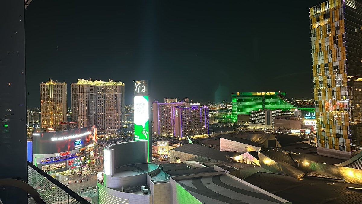 Ready to enter the rabbit hole. <a href="/Azuki/">Azuki</a> 

#LasVegas