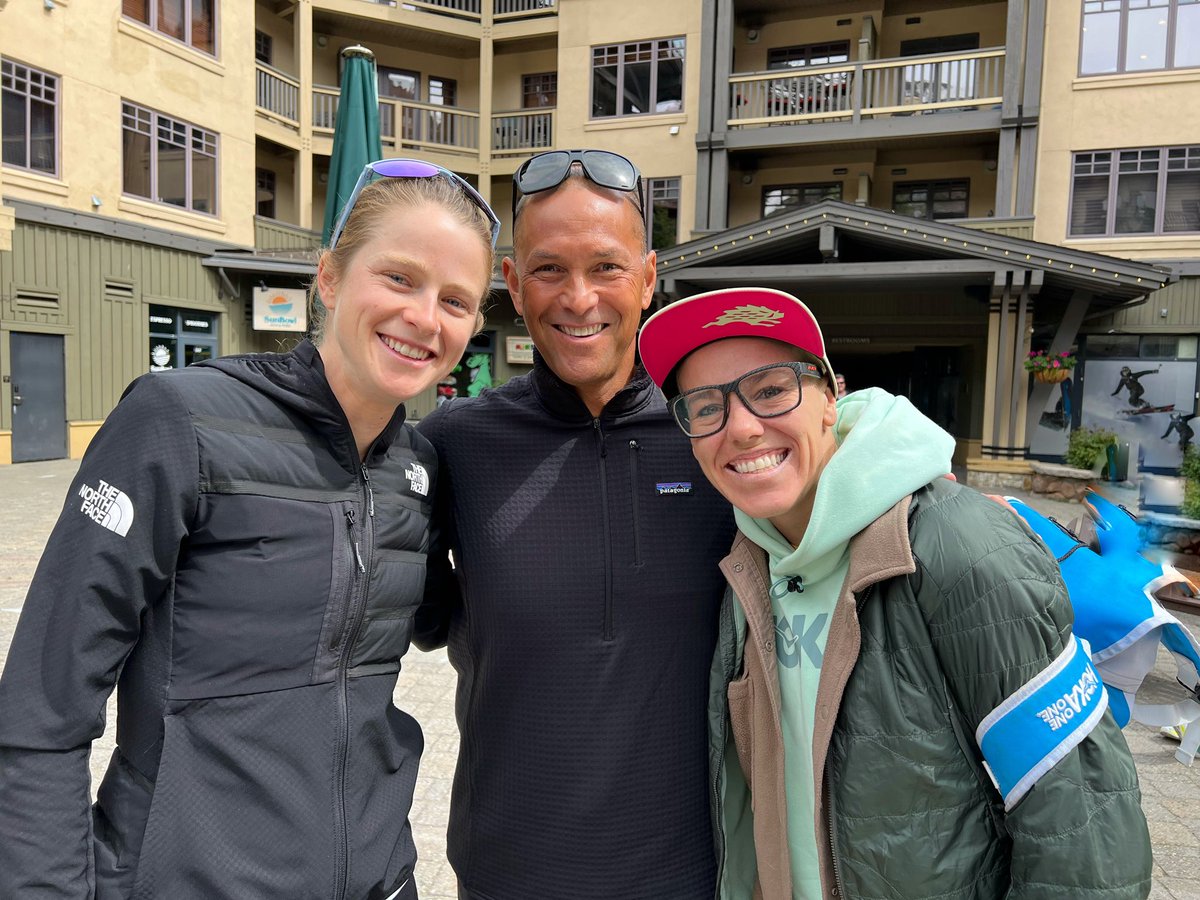 tomHodge's tweet photo. Pretty solid first day of @wser weekend. Epic hike up to Emigrant Pass &amp; ran into @KatieSchide &amp; @hjacksonracing in the morning @palisadestahoe - Can’t wait to see you both tear it up on Saturday!! Good Luck 💯👊🏼 https://t.co/rJSLZqfOHh