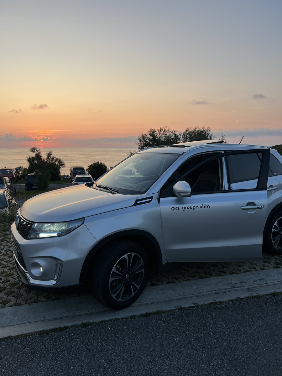 🆕 AMBASSADEUR GROUPE CLIM 😄

Très heureux d’intégrer la team des ambassadeurs du @groupeclim 

Au volant du Vitara Suzuki pour m’accompagner et me soutenir dans mes objectifs sportifs et professionnels !!! 

Le début d’une très belle aventure 🚙 🛵 🛻 

🙏🏽 MERCI
