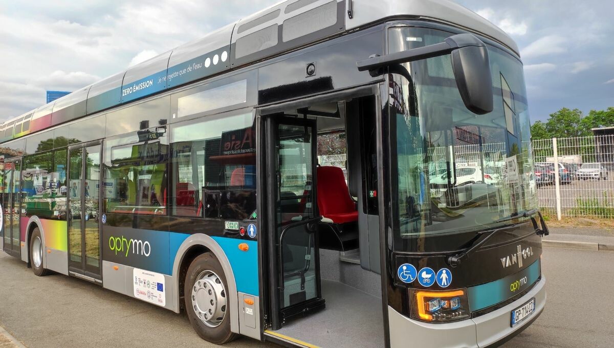 icibelfort's tweet photo. EN IMAGES - Les premiers bus à hydrogène arrivent dans le Territoire de Belfort
➡️ https://t.co/ka1zDOB9Jc https://t.co/GBzLtuuP3Y