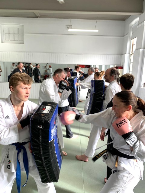 quantummartial's tweet image. Mother and son, happily punching away 🥊😀. The family that trains together makes gains together. See you at class! ✌️

#funforallthefamily #buildabetteryou #martialarts #selfdefence #fitness #blackbelt