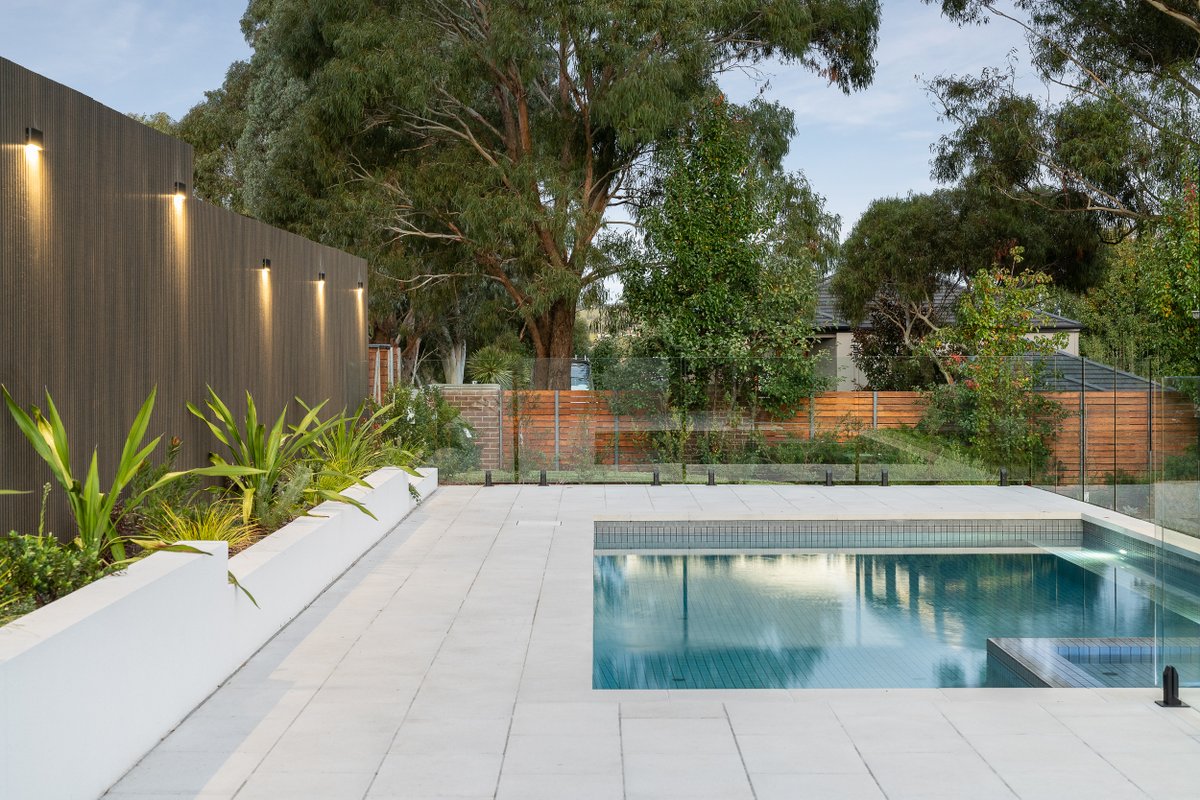 Anston Architectural Products tweet media
