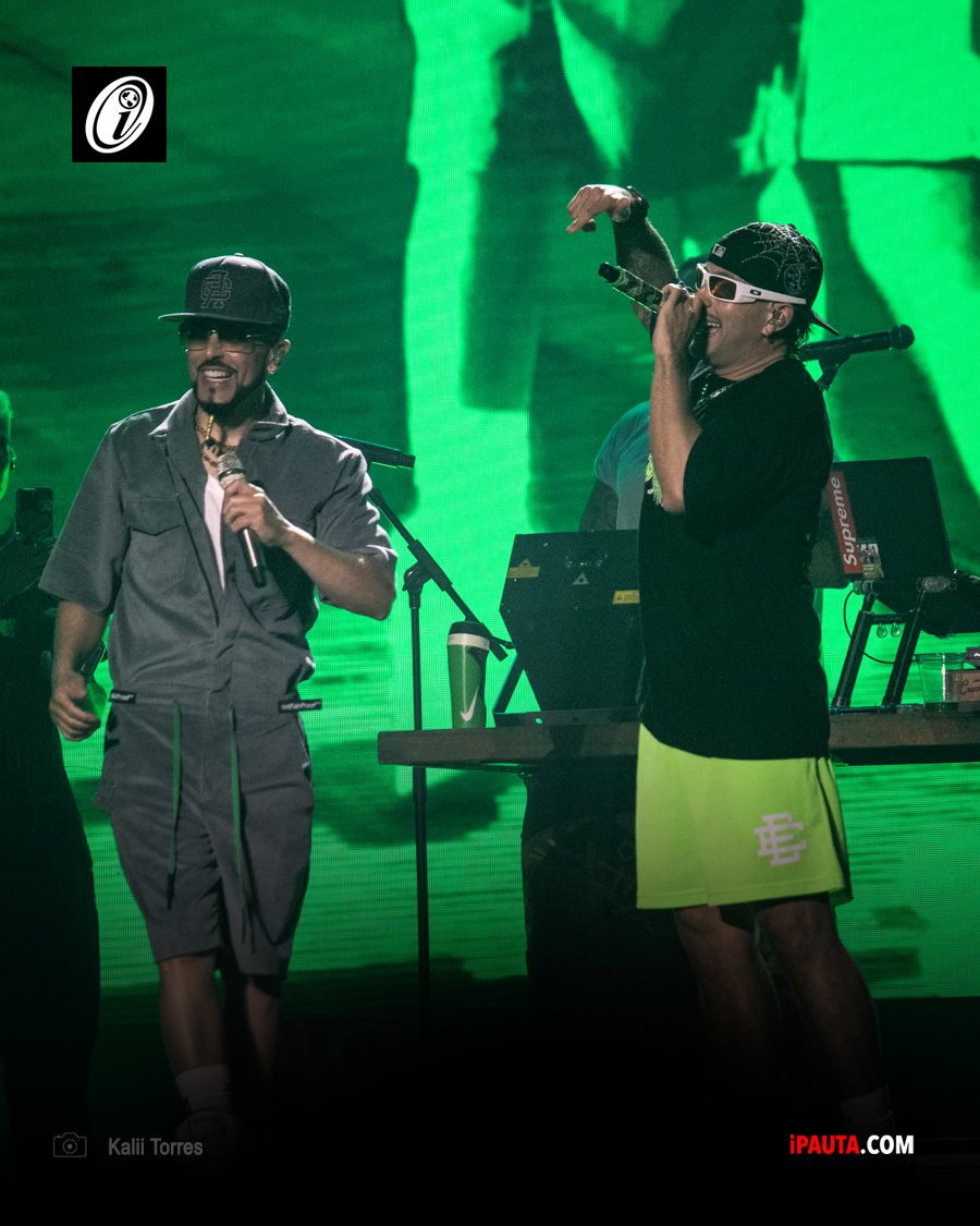 iPauta's tweet photo. Primera función de Feid (@ferxxo4) en el Choliseo ✔️. Invitados Young Miko y Yandel 💚 (📸 @KaliiTorres) #iPauta #Feid https://t.co/zWl8Hpi0rT