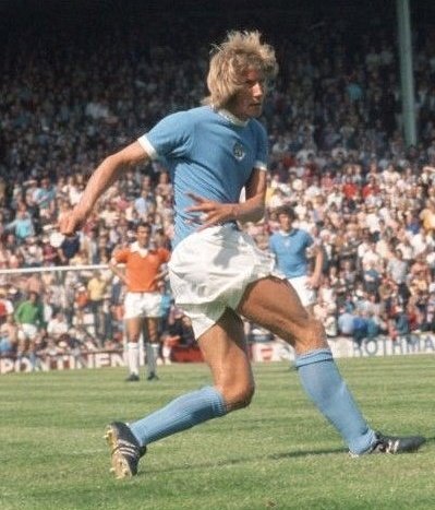 Colin Bell in action for Manchester City 

#MCFC #ManchesterCity #ManCity