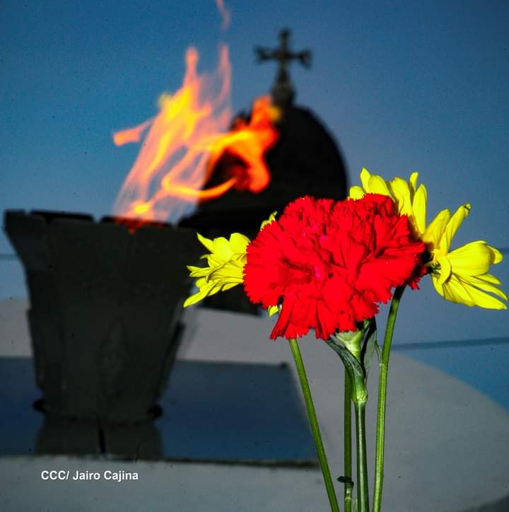 CajinaJairo's tweet photo. Conmemoración del 87 aniversario del natalicio del padre de la Revolución Popular Sandinista, Comandante Carlos Fonseca Amador.
CCC/Jairo Cajina
#Nicaragua
#radioya
#sandino
#canal6 https://t.co/GxjD8an4ao