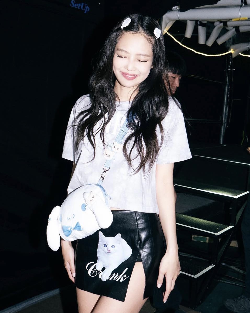 firejennie's tweet photo. jennie                                       nini https://t.co/T1u7C40Buc