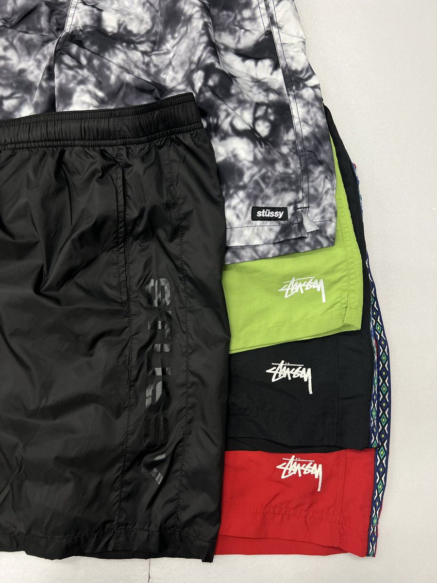 b__flat's tweet photo. 【STUSSY】
ショーツ入荷しました❕
水陸両用ですので普段履きはもちろん水着としても履いていただけます🏊🏻
DEADTOCK商品ですので欠品しているサイズもありますが少しお安く販売しております。

気になる方は是非店頭へ🙏🏼 https://t.co/meEafggmL4