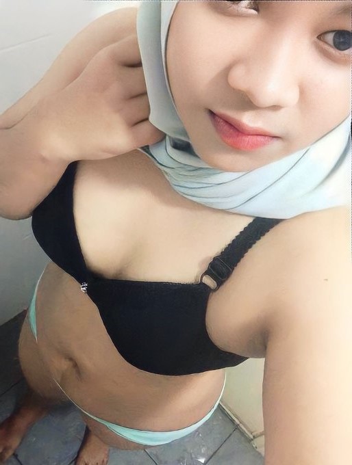 MitaJanda's tweet photo. Cuaca hujan pengen ngeweee sambil mandi. males mandi sendiri, pengennya ada yg nemenin mandi bareng sambil doggy 🥰😍 https://t.co/EdH4Irg4Al